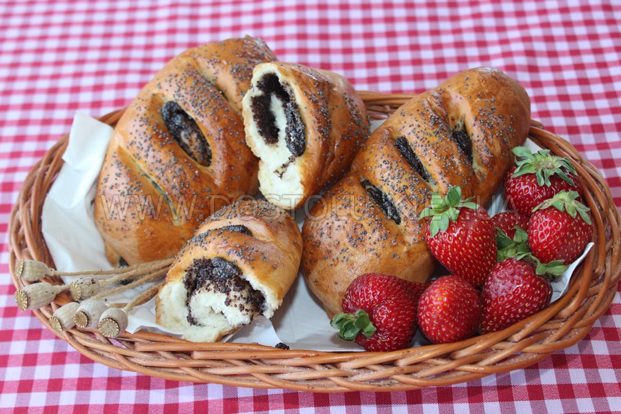 Пиріжок з маком